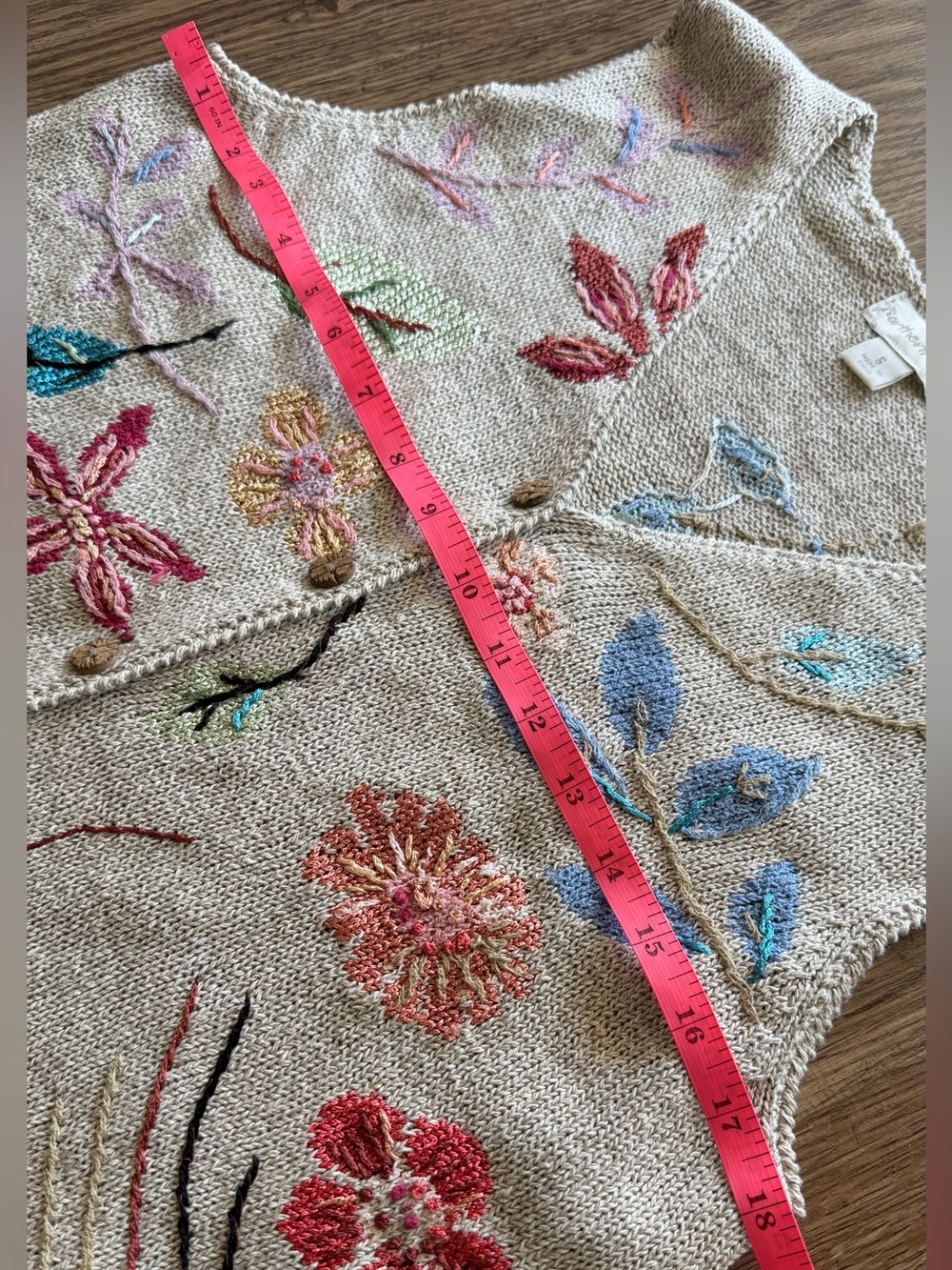 Colorful Embroidered Botanical Knit Sweater Vest - Size Small - Picture 9 of 15